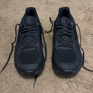 Women’s On Cloud Speedboard Shoes Size 8